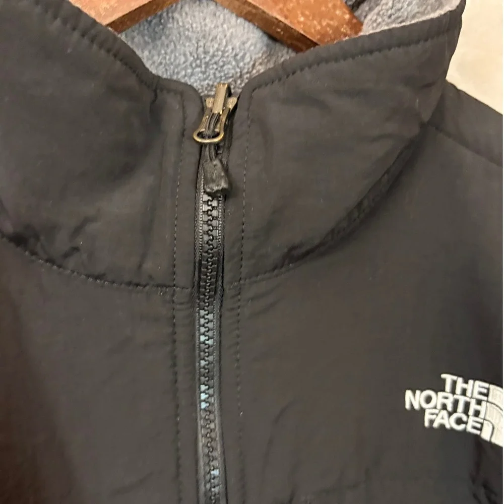 The North Face Mens Denali 2 Jacket M Black Gray Polartec Fleece Zip Up Gorpcore